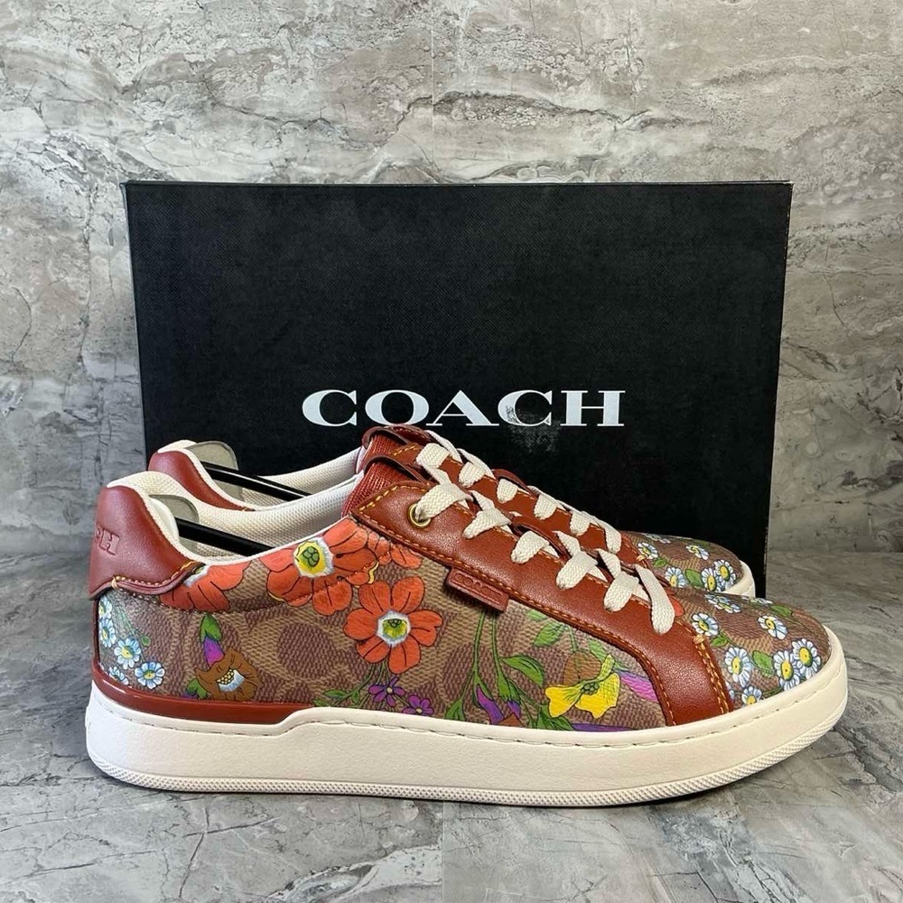 Coach Lowline Signature Coated Canvas - Picture 7 of 7